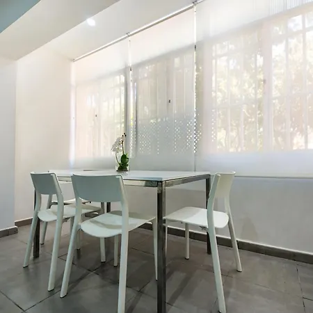 Apartamento Plaza Fuente -playa Victoria, Cadiz- *