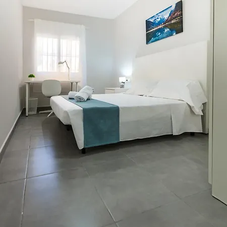 Apartamento Plaza Fuente -playa Victoria, Cadiz- Apartment Cadiz